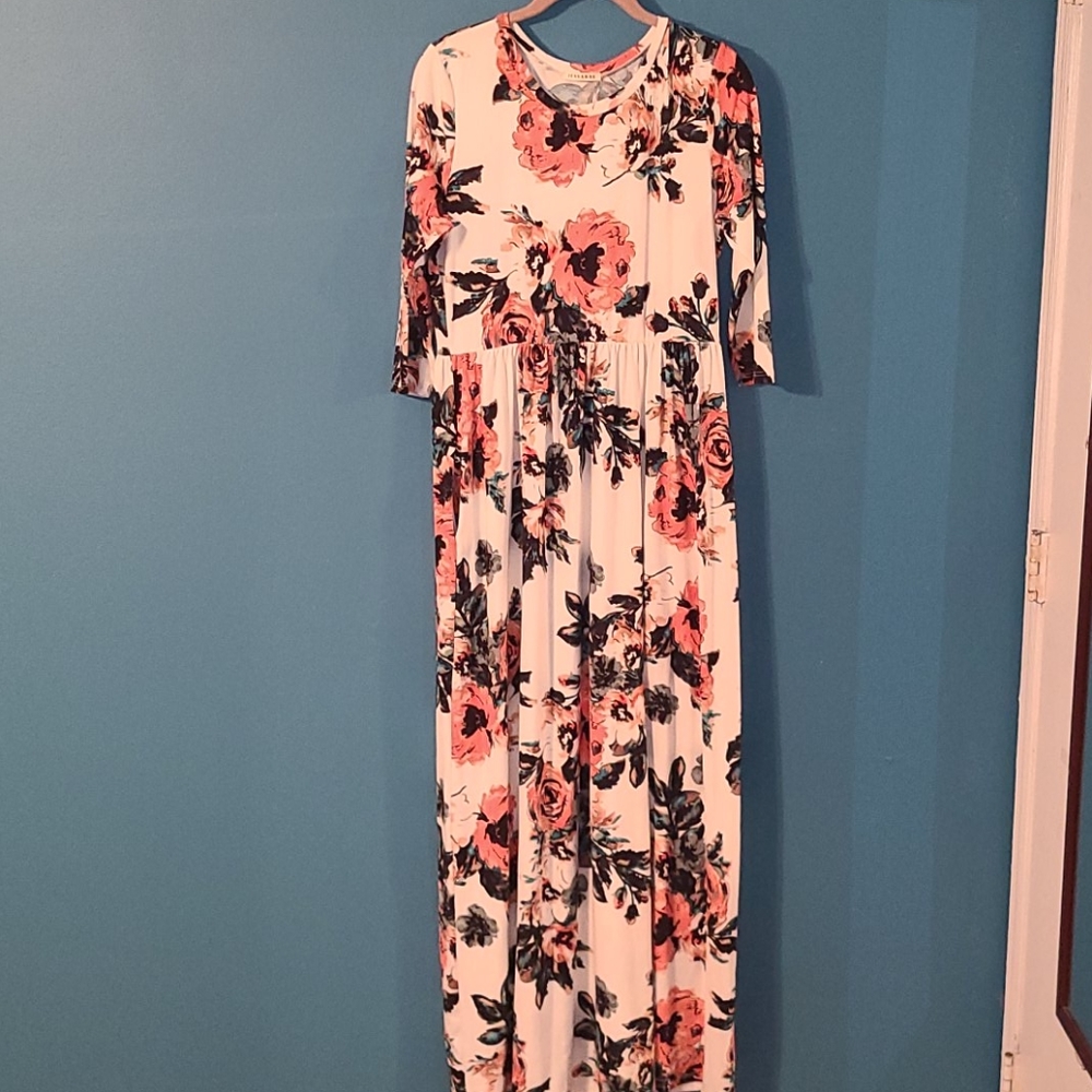 Jessakae Maxi dress